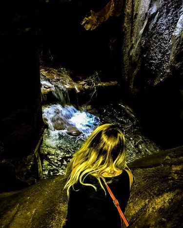 ???? • • • #dark #cave #iamtb #bnesimppl #waterfall #travelphotography #wood #nature #photooftheday #goodmood…