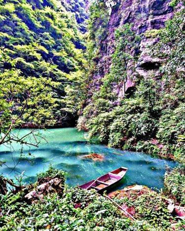 Where would you row this boat if u were here? #zhangjiajie – – -…
