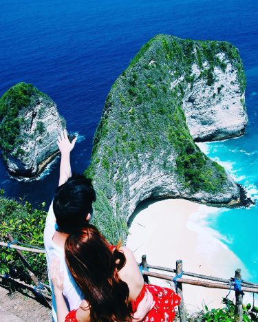 Hello T-rex !! We came here especially to see you! You are truly gorgeous