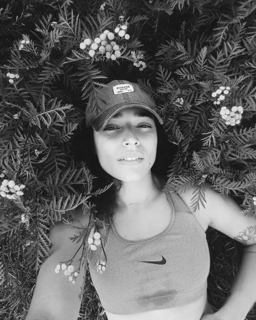 Surement allongée dans le pipi de chien but who cares ???? . . .&hellip;