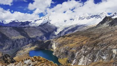 Quelques photos du splendide trek Santa Cruz. 4 jours de marche avec un peu…