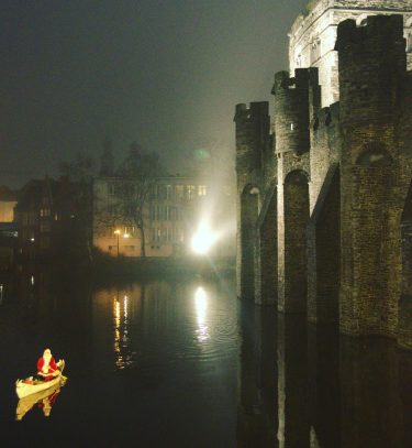 Y un 23 de diciembre a media noche, en el castillo de lo condes…