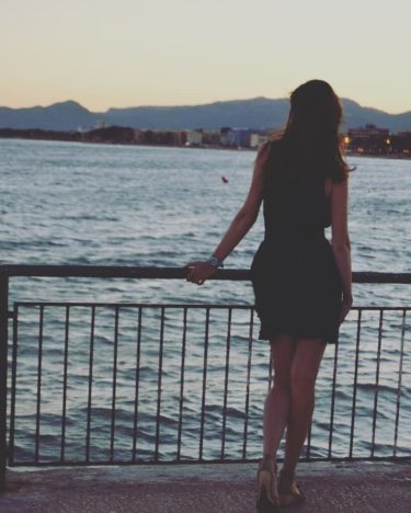 Down to earth #style #fashionpost #travelling #travelphotography #travel #lovetravel #travelblogger #girlpower #see #sunsets #instaworld…