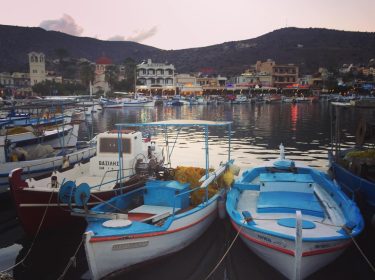 The picturesque harbour of this tiny fishing village – Settembre 2016 #cyclades_islands #crete #creta&hellip;