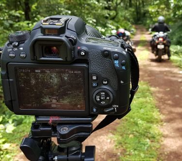 Frame Inside a frame! #ksutravelstories #kapidwaja #canon_eos_77d #canon18135mm #canon #travelphotography #travel #bikerbrothers #bikelife #roadtrip…