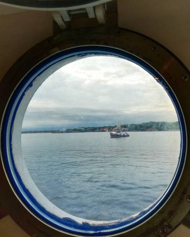 Y si vemos por la ventana? Podríamos sorprendernos que no todo es como pensamos…