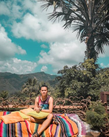 I don’t mind the burning sun. Chillin’ all day? This is how it should…