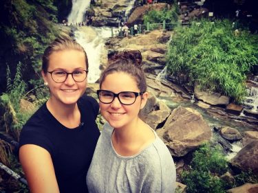 Ravana Waterfalls ~ #newpost #asia #srilanka #weligama #rosiontour #reisenfuerweltentdecker #starttheadventure #backpackers #weltreise #oncearoundtheworld #travellers…