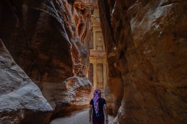 Petra Jordanian ???????? ~~~ •find this beauty• ~~~ #jordania #petra #history #lovetotraveltheworld #travelislife #memories…
