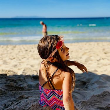What a great beach on an amazing island. We are going to miss it…