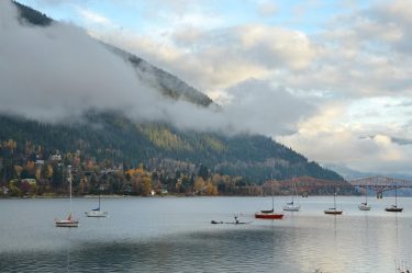 I‘m continuing the Canadian flashback with an autumnal photo taken in lovely Nelson, BC.…
