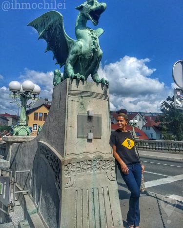 Liubliana – Eslovênia ???????? . . A ponte do Dragão é o principal ponto…