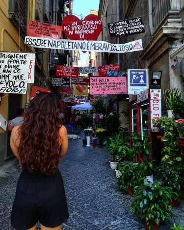 ???????? “Vir napule e po muor” ️Literally “see Naples and then die”, as quoted…