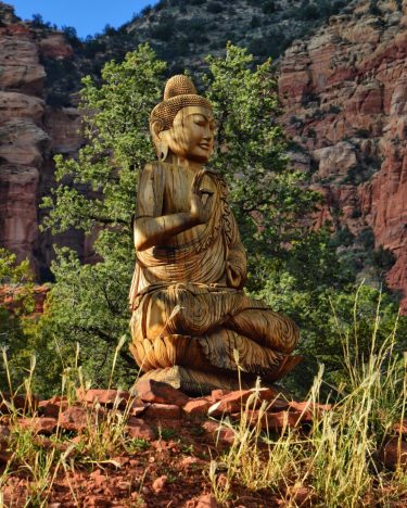 Namasté. #buddha #sedona #sunset #goldenhour #travel #travelphotography #instatravel #tourism #travel gram #wanderlust #ilovetravel #travelcouple…