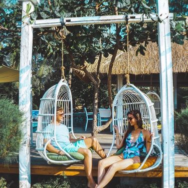 We could get used to the island life ???? with @youmewander . . #repost…