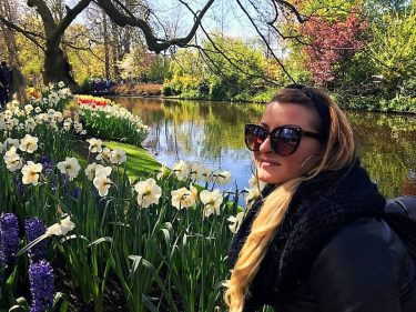 Holland – Keukenhof Garden #visitkeukenhof #iamb #bnesimppl #keukenhof #keukenhofgardens #tulip #flower #holland #naturephotography #natgeo…