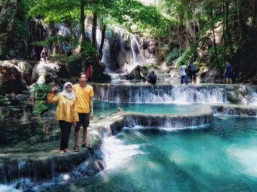 Kekompakan kakak beradik . . . . . . . . . . #nature…