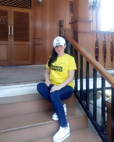 #travelblog #travelling #traveller #travelblogger #travel #blogger #blog #selfie #yellow #bnesimppl #instagram #instagood #instalike #like4like…
