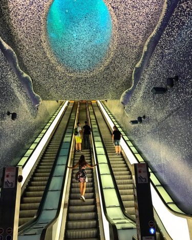 Metro Toledo #loves_campania #vivocampania #ig_campania #loves_united_campania #verso_sud #everyday_click #sud_super_pics #ig_italy #loves_united_italia #bestcampaniapics #bestitaliapics #amepiaceilsud…