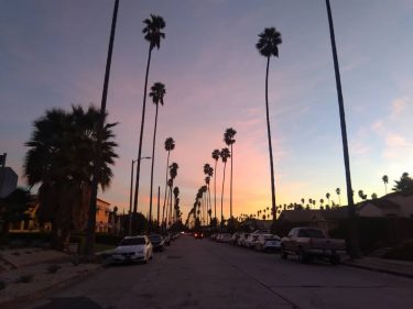 Welcome to California ???????? . #la #losangeles #california #californiasunset #sunset #america #americantrip #solotravel #soloadventures&hellip;