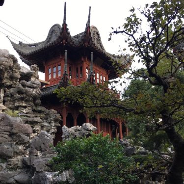 Harmony Temple @ the Yu Garden #travelphotography #traveltheworld #iamtb #bnesimppl #traveltheglobe #travelblogger #travelguide #travelfever…