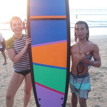 Surfing time #fun_ann_b #bali #kutabali #surfgirl #surfing #surf #travelblogger #travelgirl #polskadziewczyna #polishgirl #lodzcity #lodzgirl&hellip;