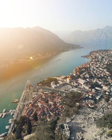 What an amazing trip so far: travelling with @bikelife_pictures to Montenegro, all trains and…
