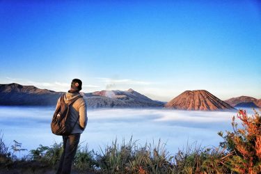 Indonesië???????? you cannot travel through Java without a visit to the Bromo volcano .…