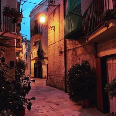 Trust the magic of new beginnings▶️???? #citypicz #superphoto_longexpo #incredible_shot #ig_brilliant #planetawesome #amazingpuglia #nonveniteinpuglia #puglia_illife&hellip;