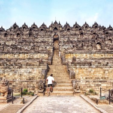 Indonesië???????? borobudur tempel . . . . #Indonesië #Indonesiëtravel #travelholic #travelindonesië #backpacking #backpackers #backpacker&hellip;