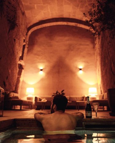 Chill spot @hotelcanmostatxins #chillout #luxurylife #luxuryliving #travelholic #travelblogger #magicplace