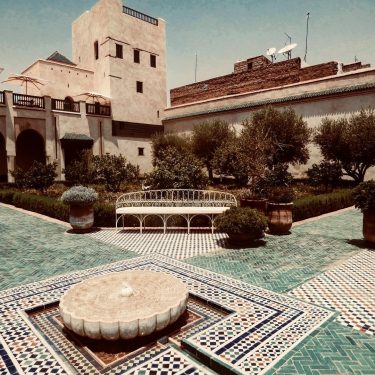 Un endroit juste magnifique en plein cœur de Marrakech . . . #marrakech #jardinsecret…