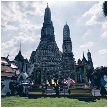ᵀᴴᴬᴵᴸᴬᴺᴰ ↠⠀⠀⠀⠀ ↠ ᴮᴬᴺᴳᴷᴼᴷ .⠀ .⠀ Three nights in #bangkok – der Wat Arun…