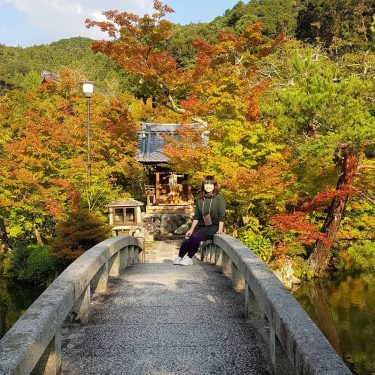 Praying to the spirits of #nature, surrounded by the beauty of nature. . #EikandoZenrinji…