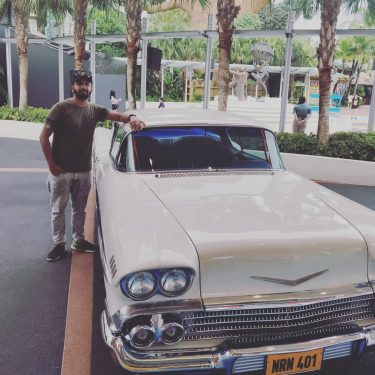 Vintage me ,vintage car #singaporecity #singaporetrip #singapore???????? #singaporediaries️ #singaporetraveldiaries #singapore_insta #travelingyogi #traveldiaries #traveler #travellife…