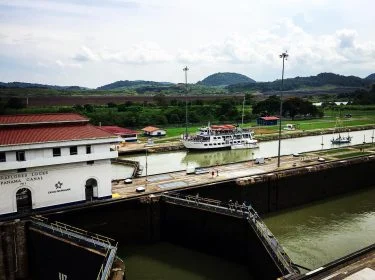 A busy day watching the ships at the Panama Canal. Read about our travels&hellip;