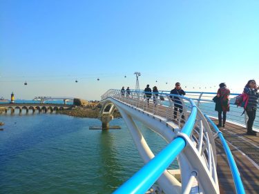 Visit the sky bridge at Seo-gu, Busan. The view is quite nice