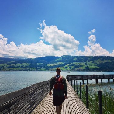 The mystical wonderland of Switzerland . . . #switzerland???????? #switzerland #rapperswiljona #rapperswil #mountains #green…