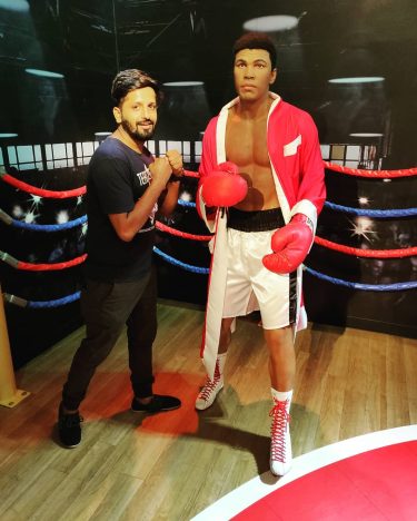 With Muhammad Ali in a ring #madamtussaudssingapore #madamtussauds #madamtussaudsmuseum #sentosaisland #sentosasingapore #singaporetrip #singaporecity #singapore????????…