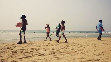 También me hizo gracia ver más de cerca a los vigilantes de la playa…
