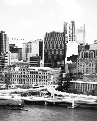 I spy from the big #brisbanecity #brisbane #brisbaneqld #queensland #queensland_captures #explorebrisbane #explorequeensland #travel #bnw_kings…