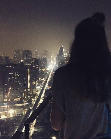 Do hets mr gfalla ~ #asia #thailand #bangkok #rooftopbar #marriotthotel #rosiontour #reisenfuerweltentdecker #starttheadventure #backpackers…