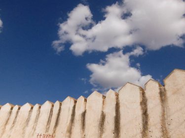 #ethiopia #east small village 에티오피아 동쪽 작은 마을의 하늘과 담벼락 #여행 #sky #trip #travel&hellip;