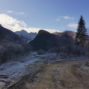 I bei risvegli #goodmorning #mountains #live #morgen #buongiorno #now #norge #italia #italy #winter #winteriscoming…