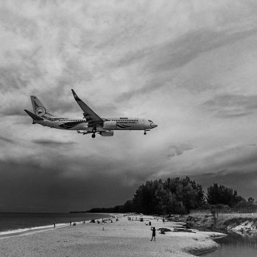 Mai Khao Beach, Phuket. . . #blackandwhiteart #blackandwhitephoto #bnw_life #blackandwhitelovers #blackandwhitephotos #blackandwhitephotography #чб #bnw_city…