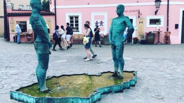 A surprising fountain outside of the Kafka museum in Prague. Hope you find this…