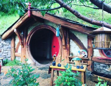 Hobbiton, Matamata; New Zealand #csmidlifegapyear #memories #travel #travelblogger #travelbug #tbt #photo #adventure #amemoryaday #photooftheday…
