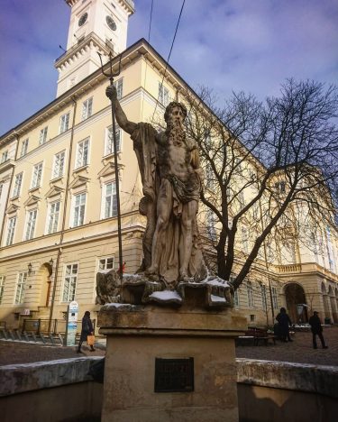 Neptune himself #Lviv #lvivgram #lvivblog #lvivcity #lvivingram #lvivlove #Ukraine #ukraine???????? #instalviv #sculpture #art #arte…