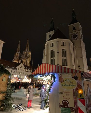 Christmas market in Regensburg. #regensburg #christmas #dom #beautiful #cathedral #holidays #instagood #christmasspirit #lights #happy…