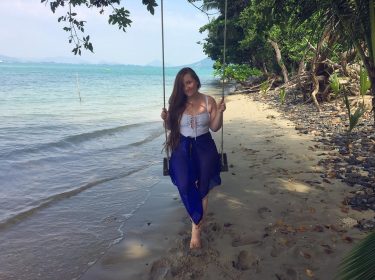 Heaven in a place on earth #asia #thailand #phuket #kohlon #joy #friends #swing #polishgirl…